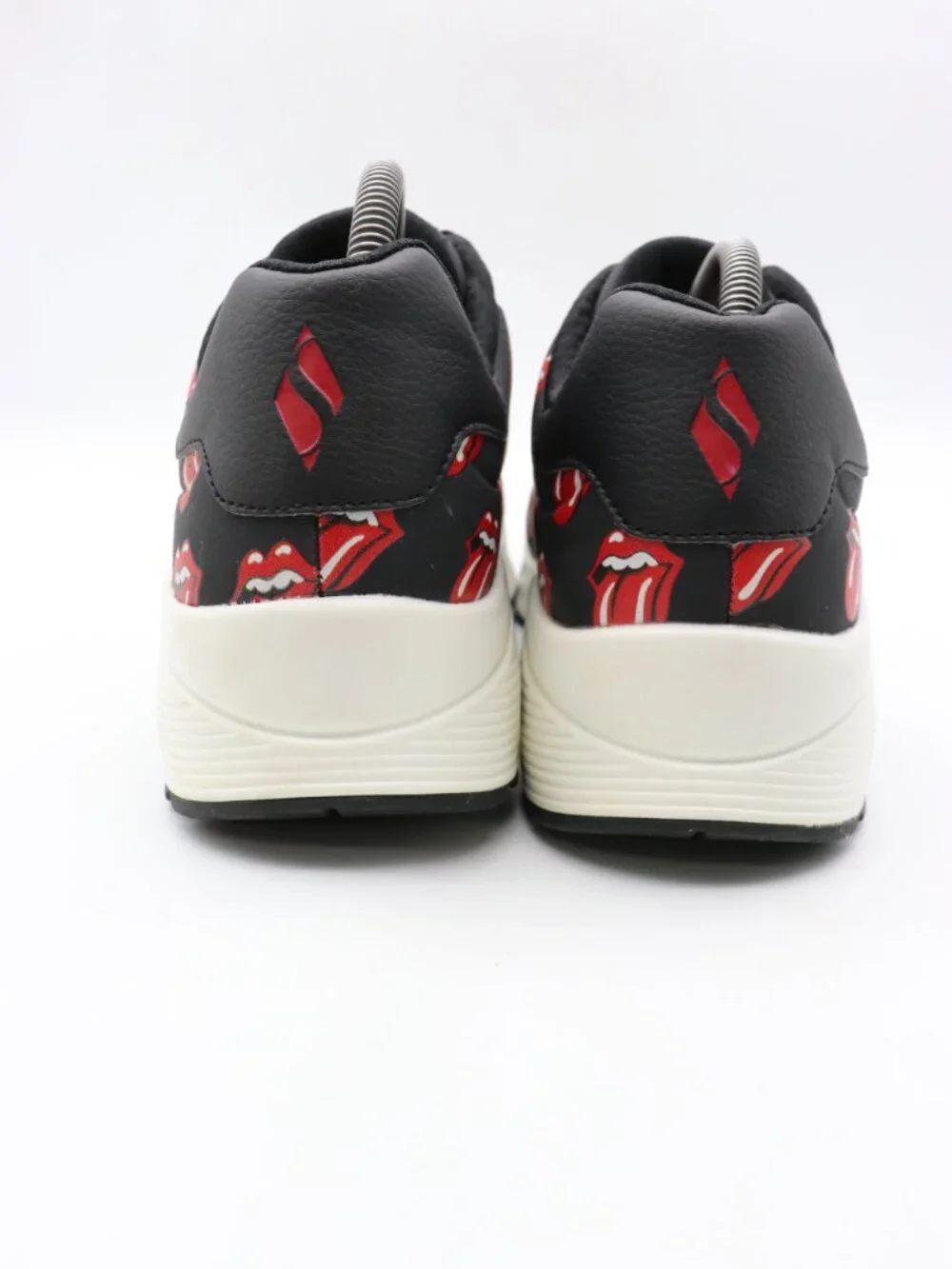 Skechers X Uno Rolling Stones Men’s Size 9  Black/Red Low Top Sneaker Shoes